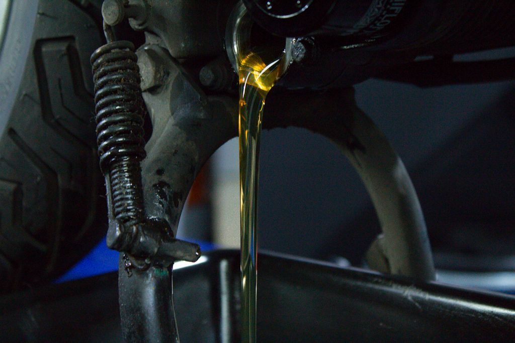 Detalle aceite de motor — Shogun Motors Vallecas